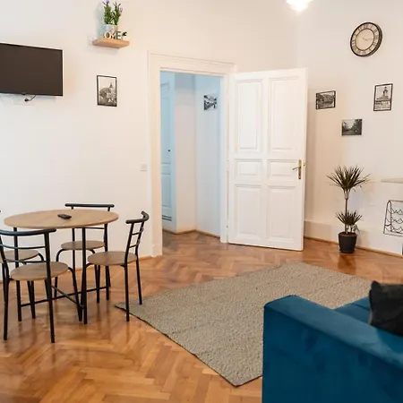 Republicii Loft *